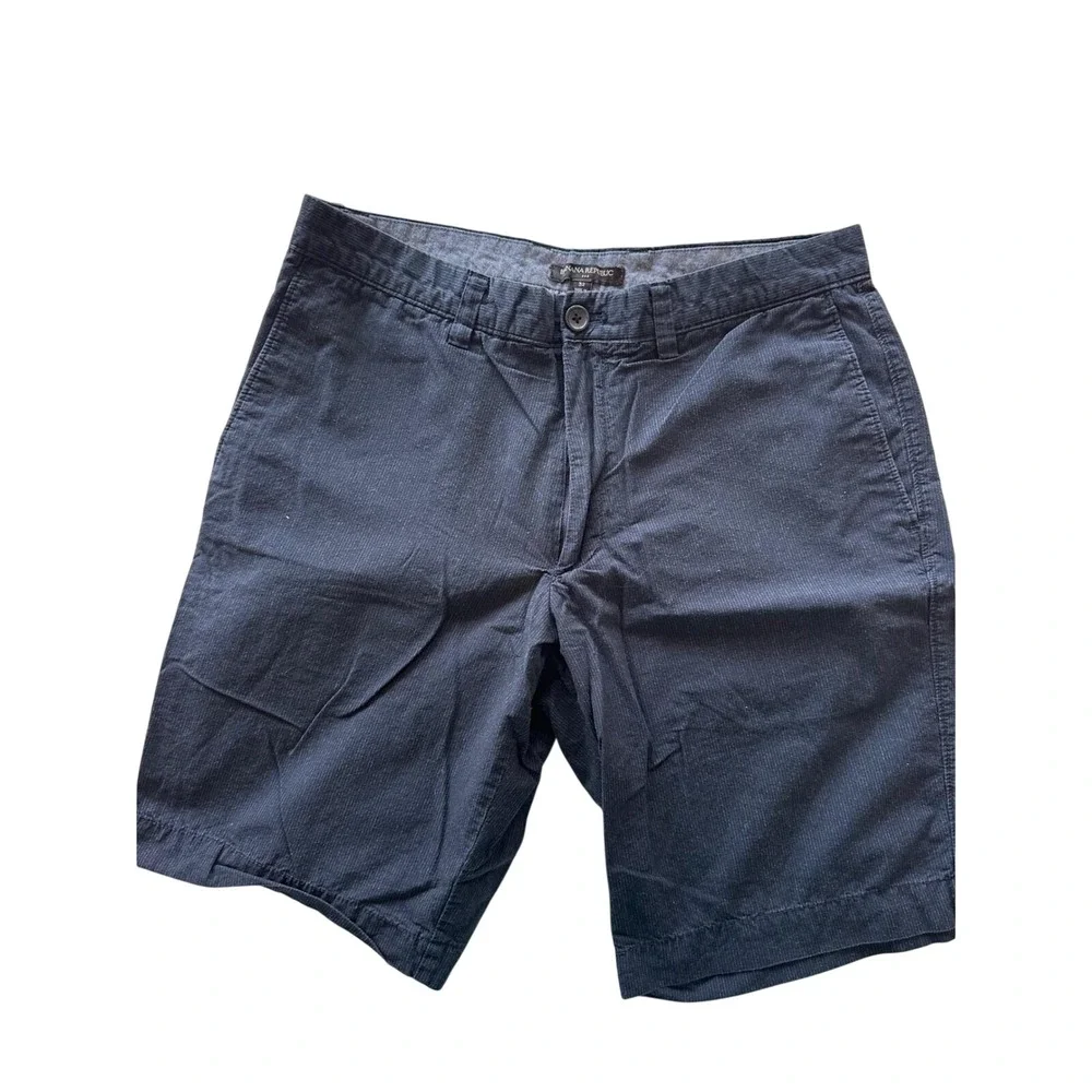Banana Republic Mens 32 Navy Blue Textured Micro Stripe Flat Front‎ Chino Shorts